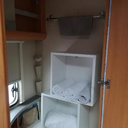 Camping Przyczepa Bluecamp Na Molosurf W Jastarni Jastarnia