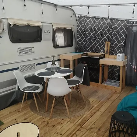 Przyczepa Bluecamp Na Molosurf W Jastarni Camping