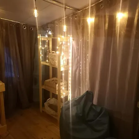 Camping Przyczepa Bluecamp Na Molosurf W Jastarni *
